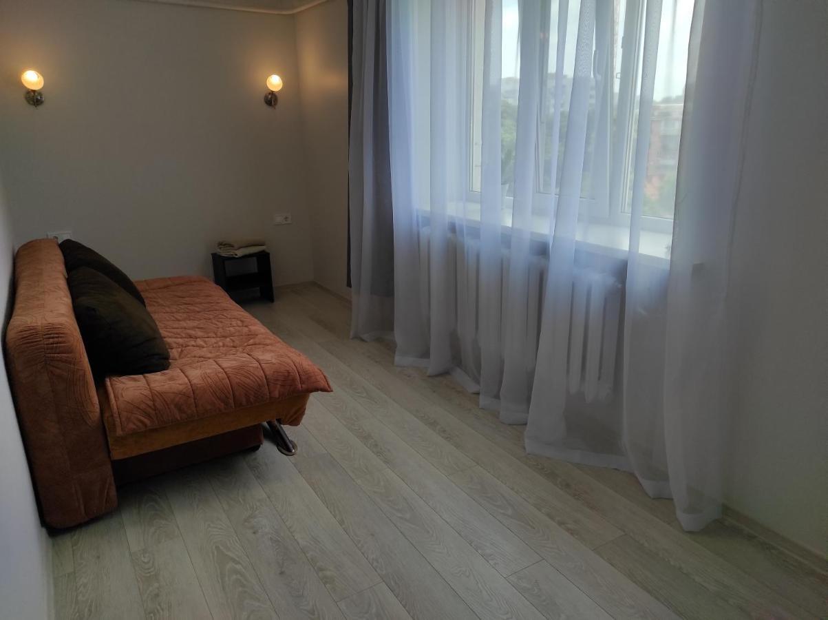 2 Комнатная С Новым Ремонтом, Кондиционером, В Самом Центре Rivne Eksteriør bilde